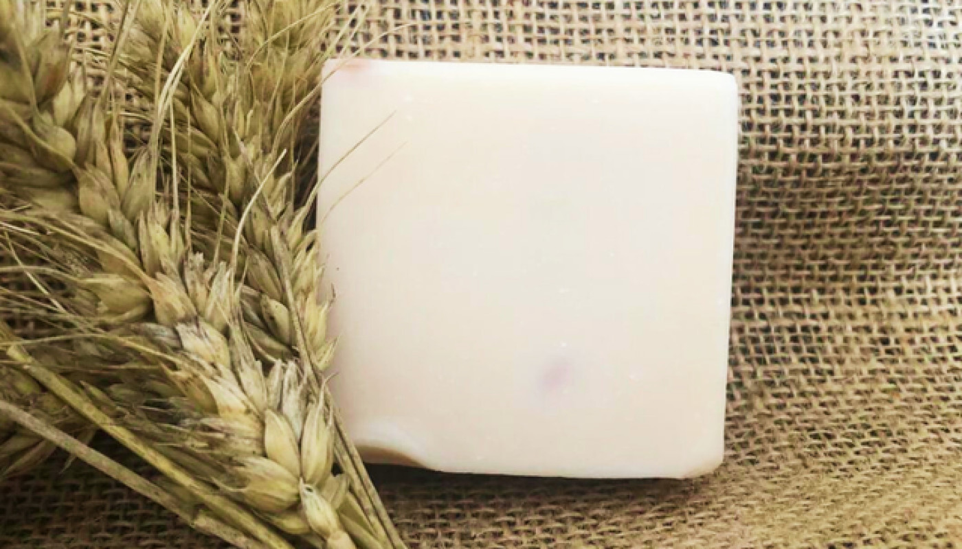 Cadeau de Noël 2024 : achetez une pochette de savon fait maison !